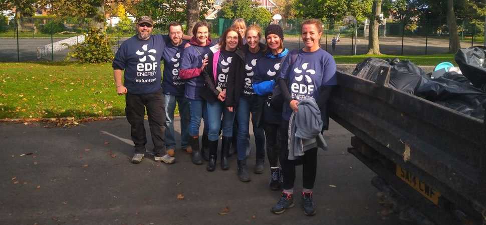 EDF Energy's Force for Good Team cleans up Barnes Park